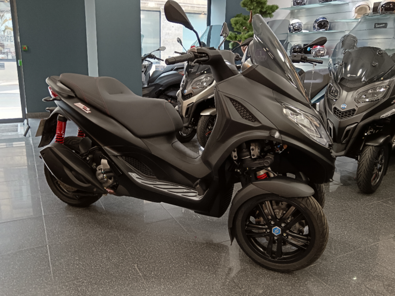 PIAGGIO MP3 300 HPE SPORT ABS ASR